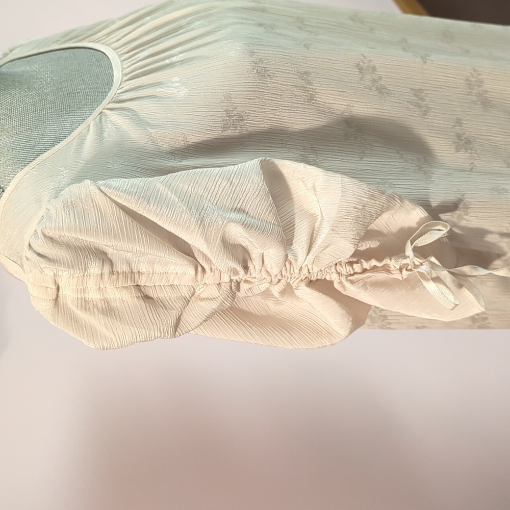 Max Studio Blouse Euc - image 2